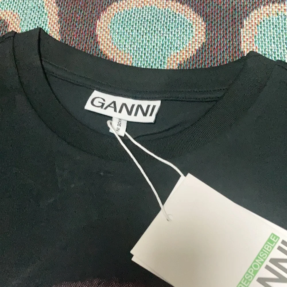 Ganni Black Blue Kitten Drippy Logo T-shirt | NWT Designer casual Essential Larg - Picture 3 of 6